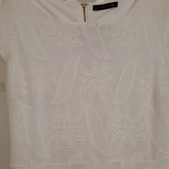 White dress - Picture 2 of 3